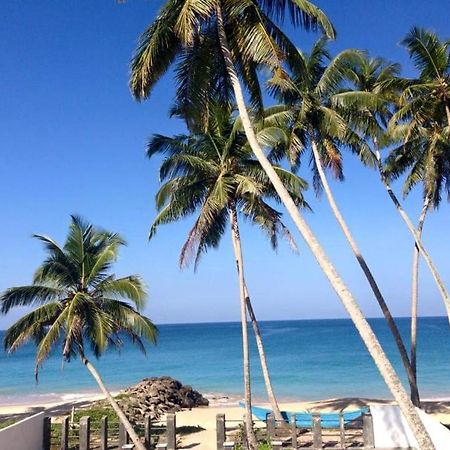 Rainbow Beach Resort Амбалангода Екстериор снимка